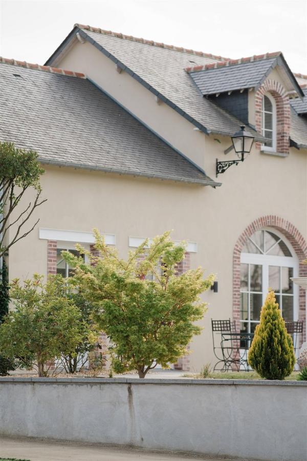 Bed and Breakfast Domaine Les Jardins Darsene Tinténiac Zewnętrze zdjęcie