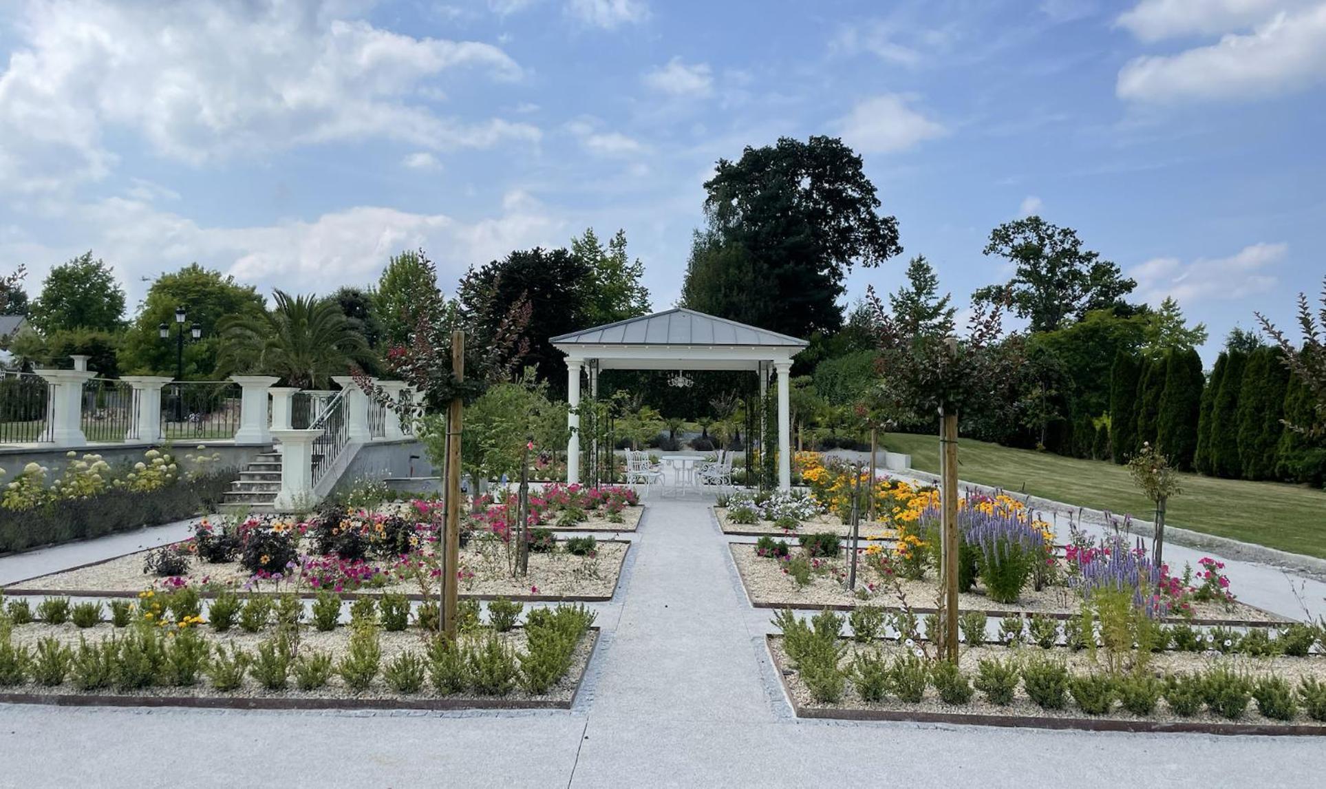 Bed and Breakfast Domaine Les Jardins Darsene Tinténiac Zewnętrze zdjęcie